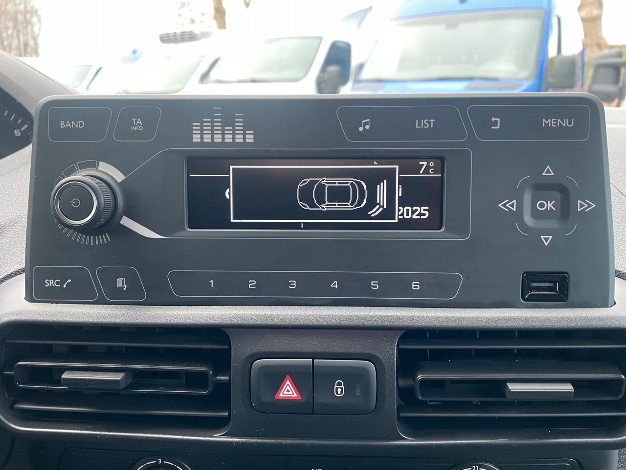 PEUGEOT Partner 1.5 bluehdi 100cv L1 Grip 10q S&S E6d