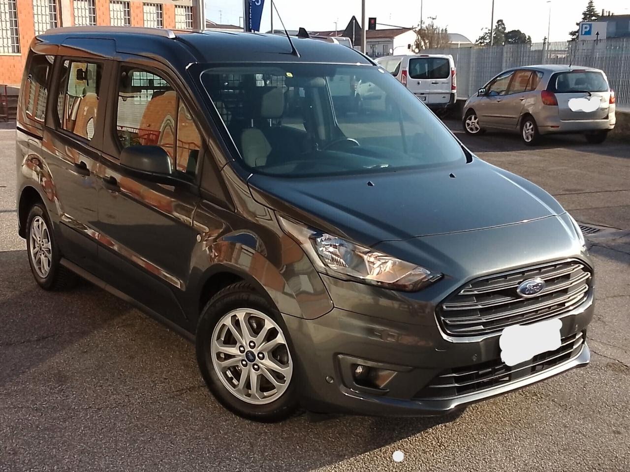 Ford Transit Connect 1.5 TDCi 5 posti