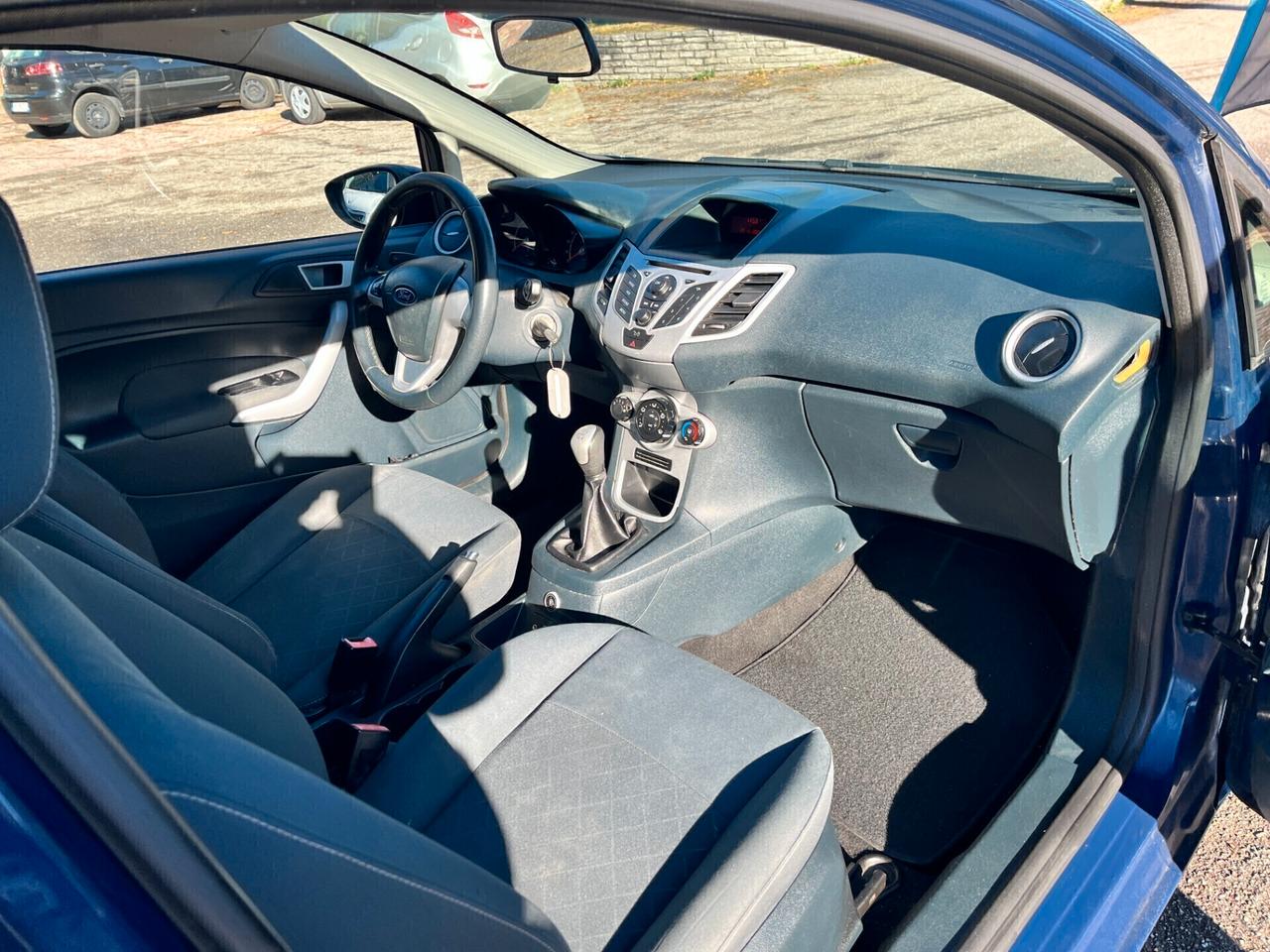 Ford Fiesta Ikon 1.4 16V 3p.Bz.- GPL