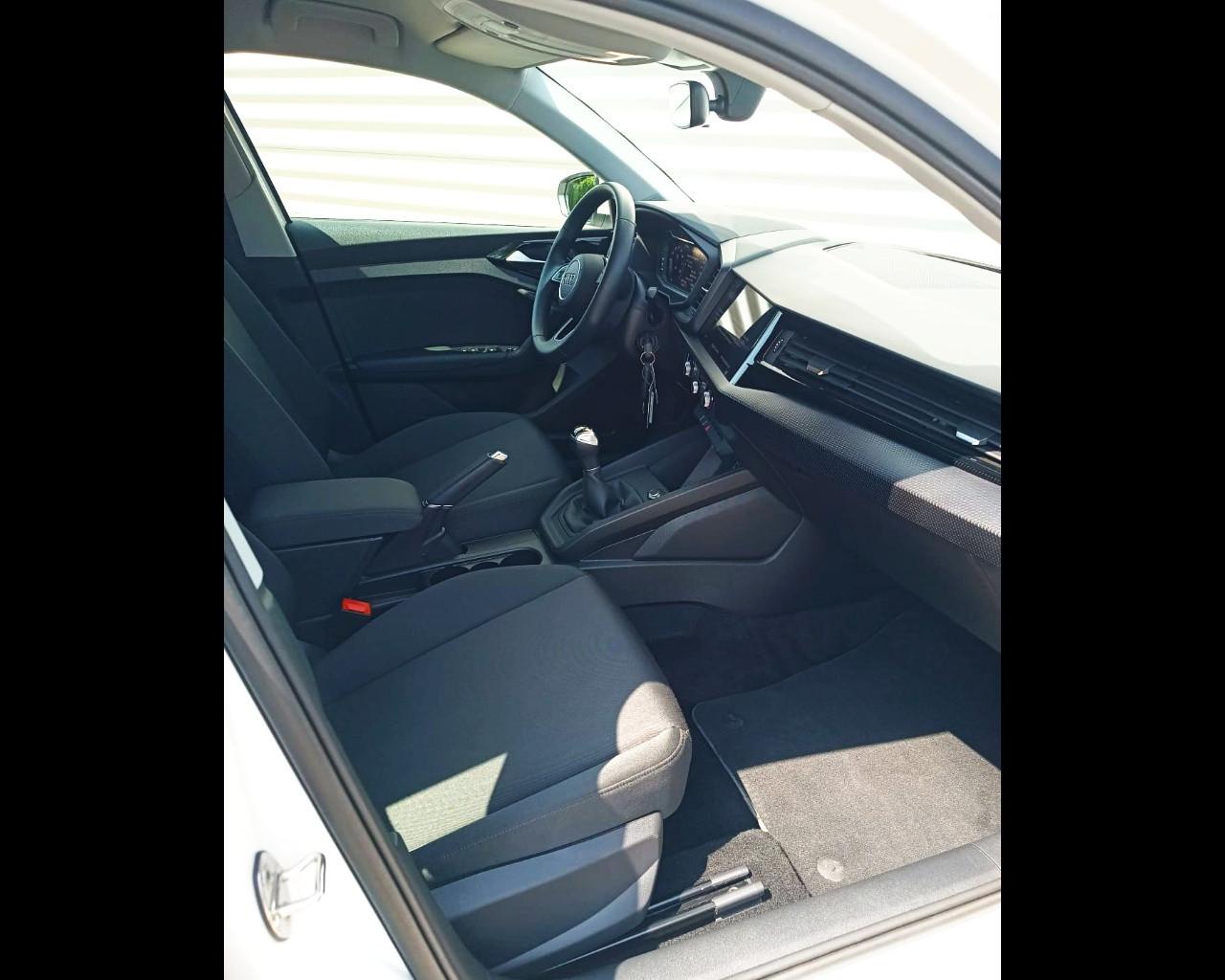 AUDI A1 SPORTBACK 25 TFSI BUSINESS