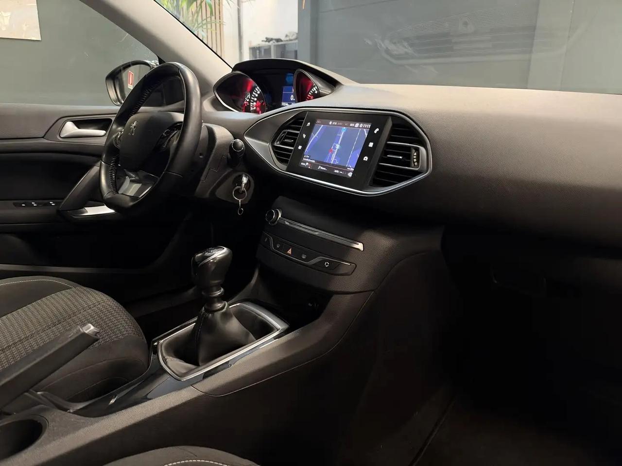 Peugeot 308 BlueHDi 100 S&S SW Active