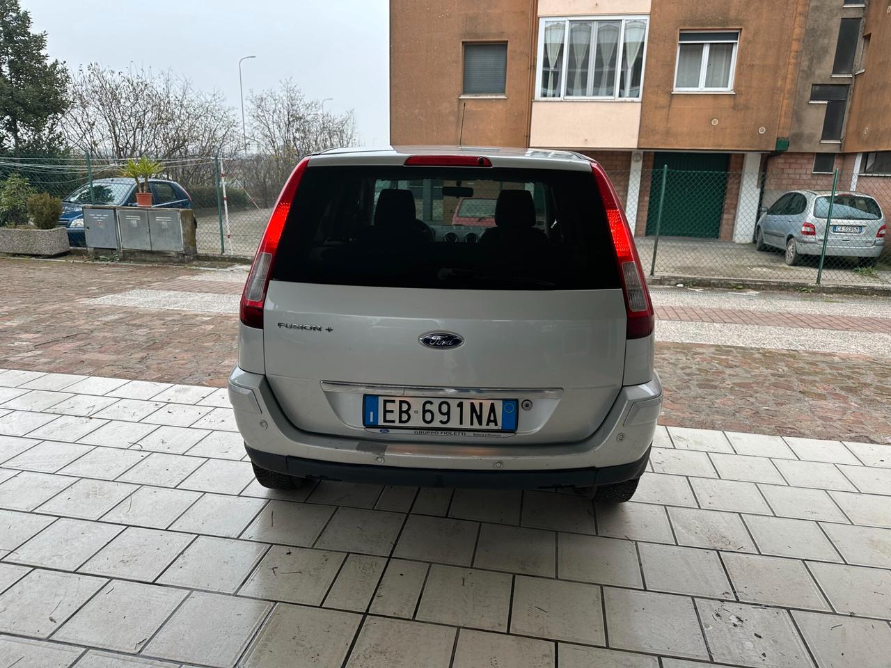 Ford Fusion 1.4 GPL (12 RATE)