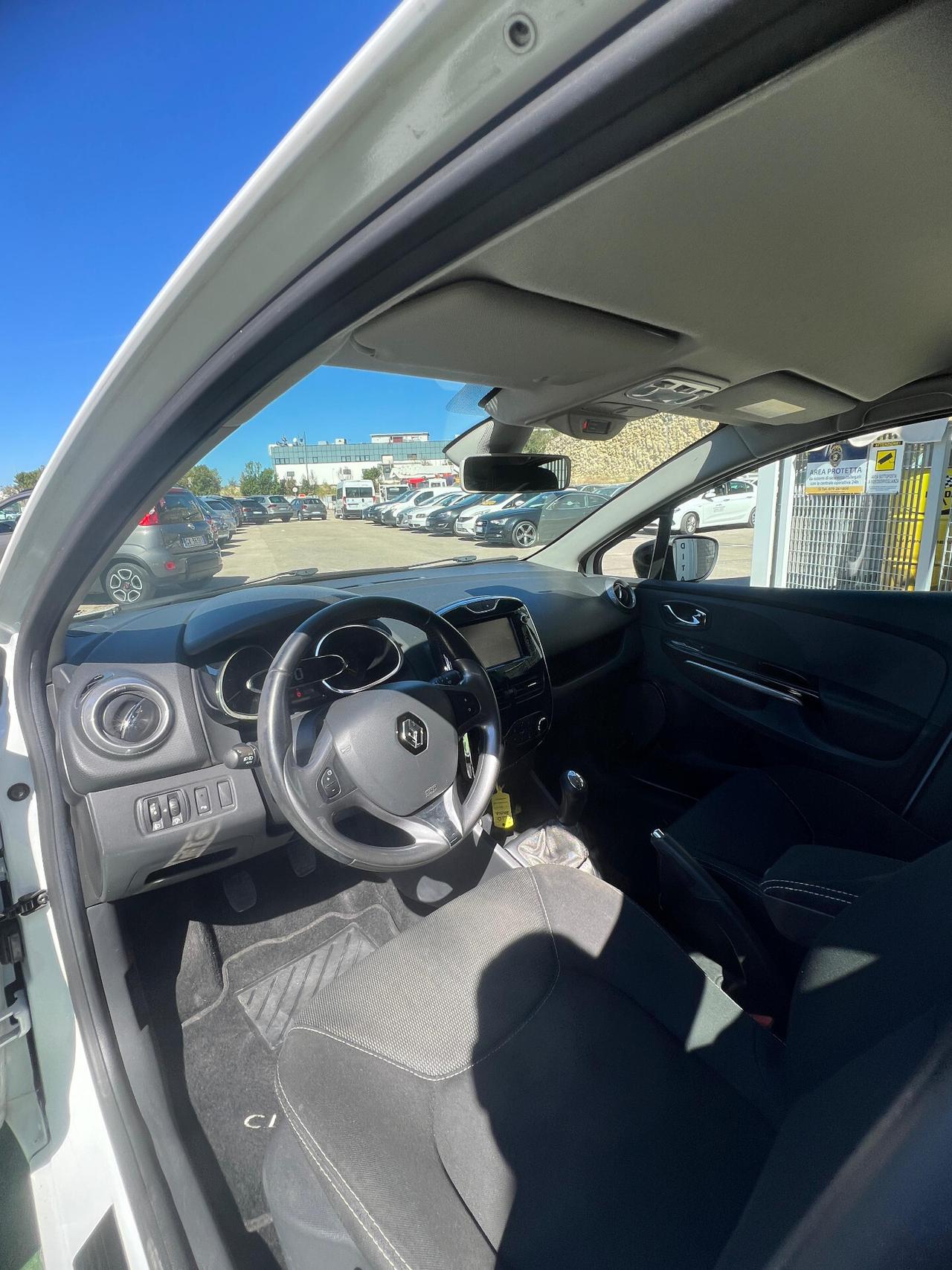 Renault Clio 0.9 TCe 12V 90CV 5 porte Costume National
