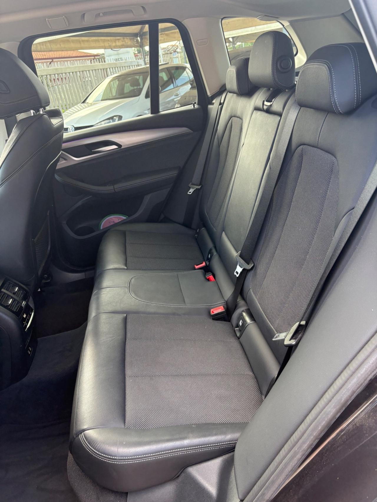 Bmw X3 sDrive18d 48V xLine