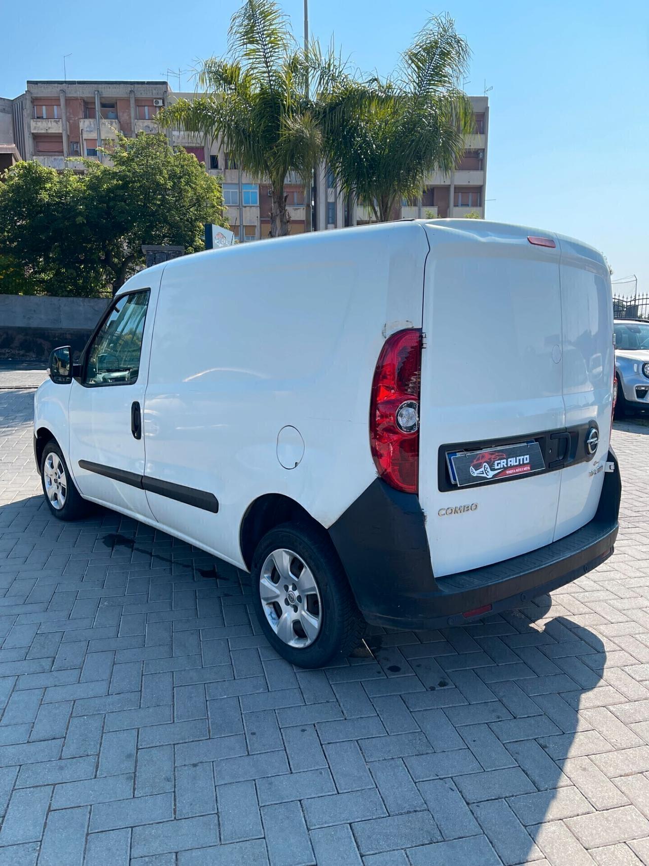 OPEL COMBO 1.6 105CV