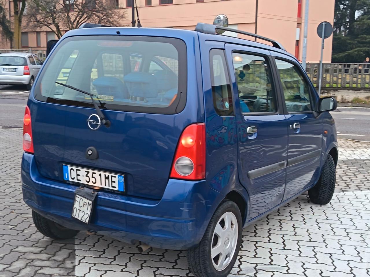 Opel Agila 1.2 16V Comfort