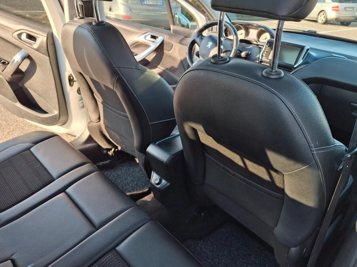 Peugeot 2008 1.6 e-HDi 92 CV Stop&Start Allure