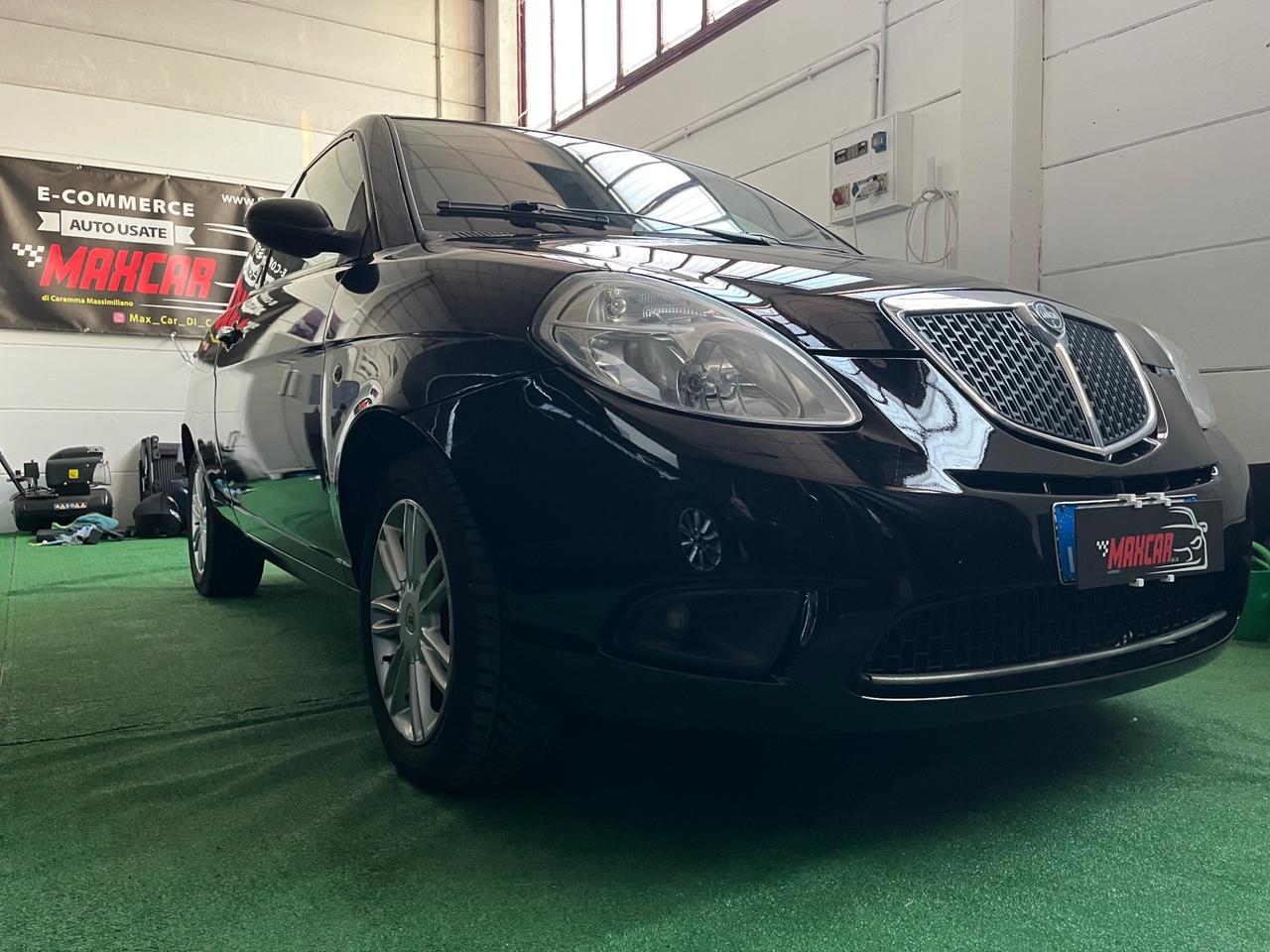 Lancia Ypsilon 1.4 Modamilano