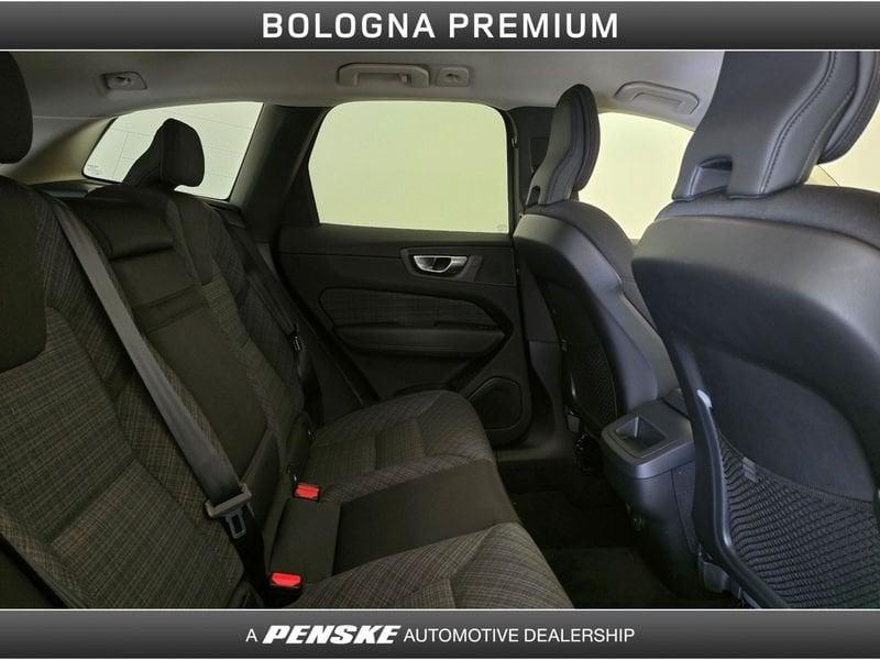 Volvo XC60 B4 (d) AWD automatico Core