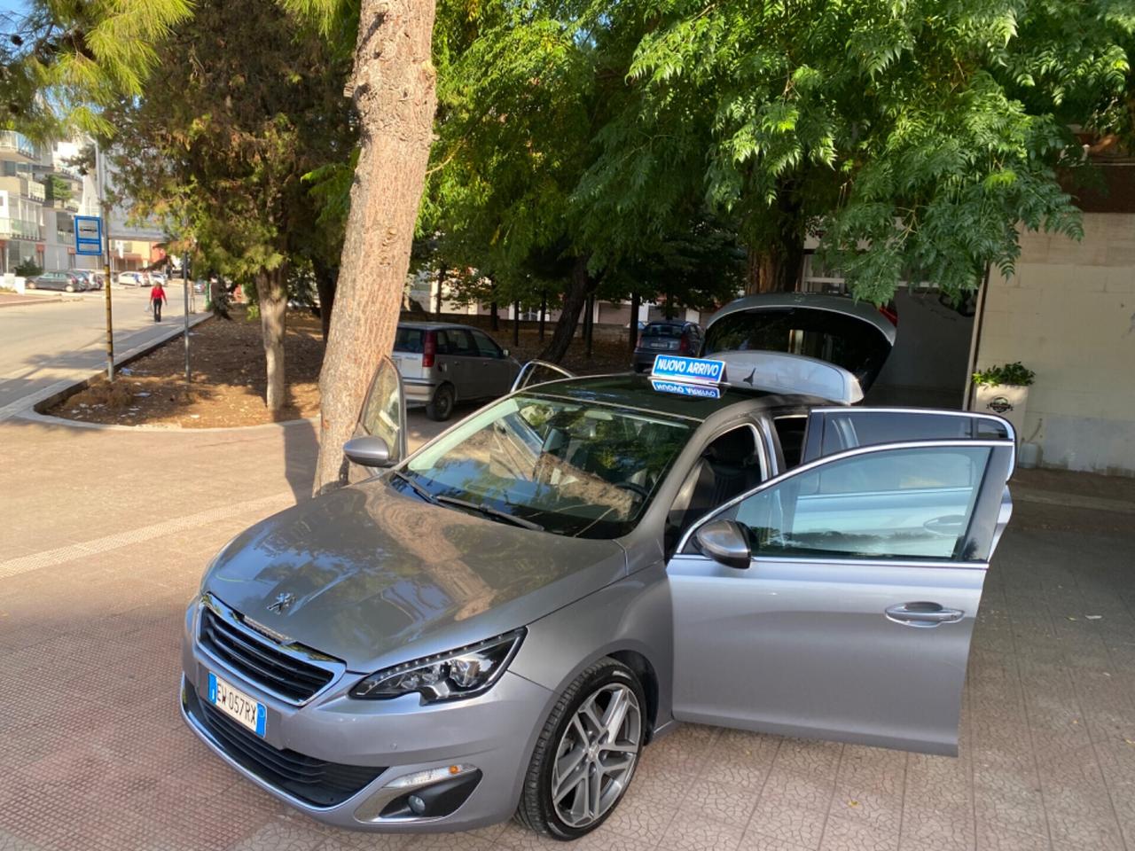 Peugeot 308 BlueHDi 150 S&S Allure