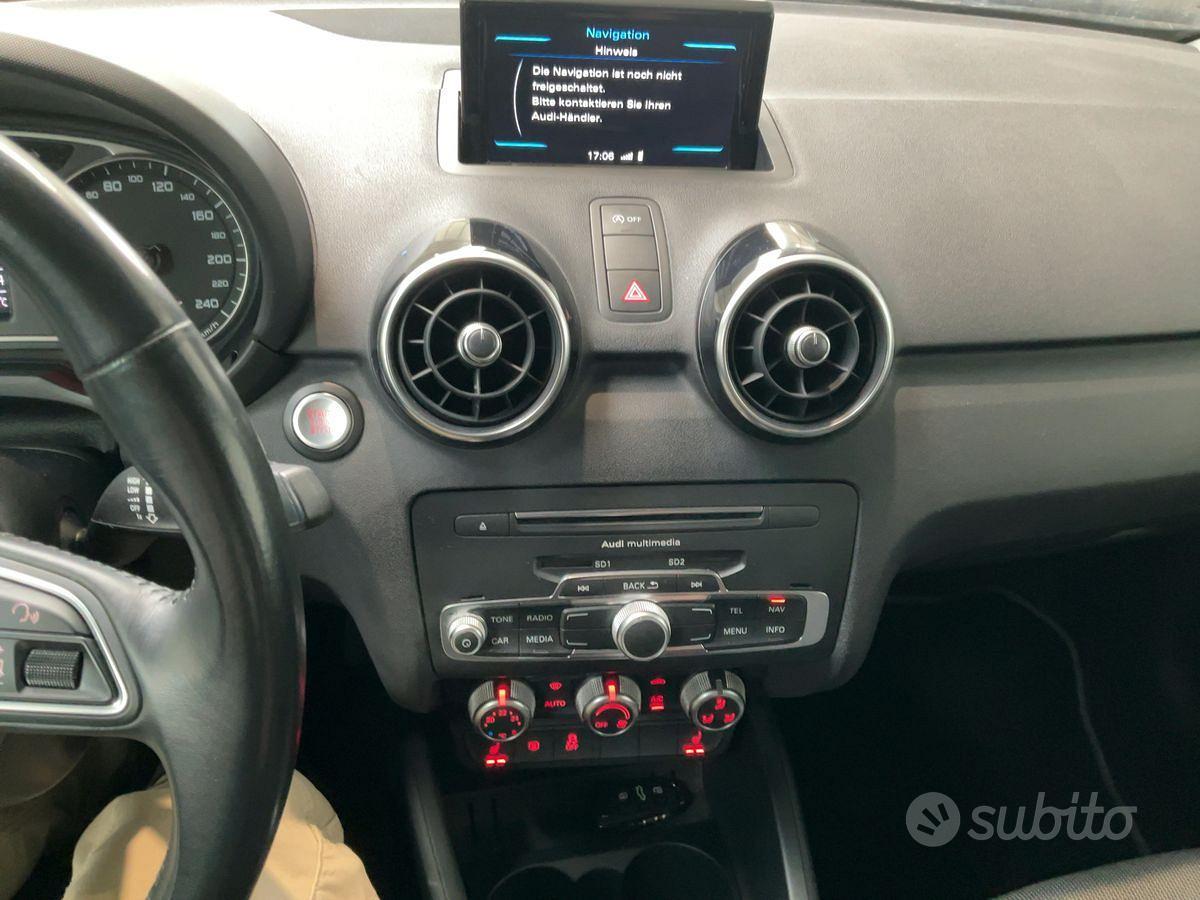 Audi A1 Sportback 1.0 tfsi ultra Sport 95cv 5Posti