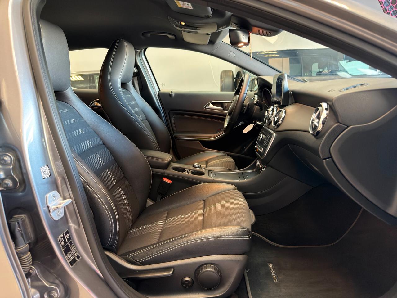 Mercedes-benz GLA 180 d Automatic Premium