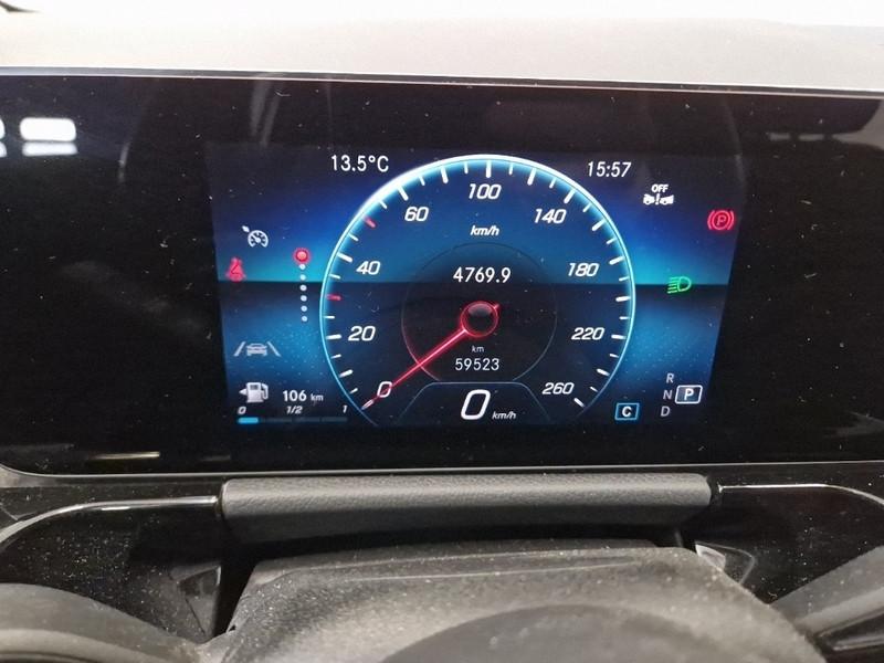 MERCEDES-BENZ GLA 200 D AUTOMATIC BUSINESS EXTRA CROSSOVER