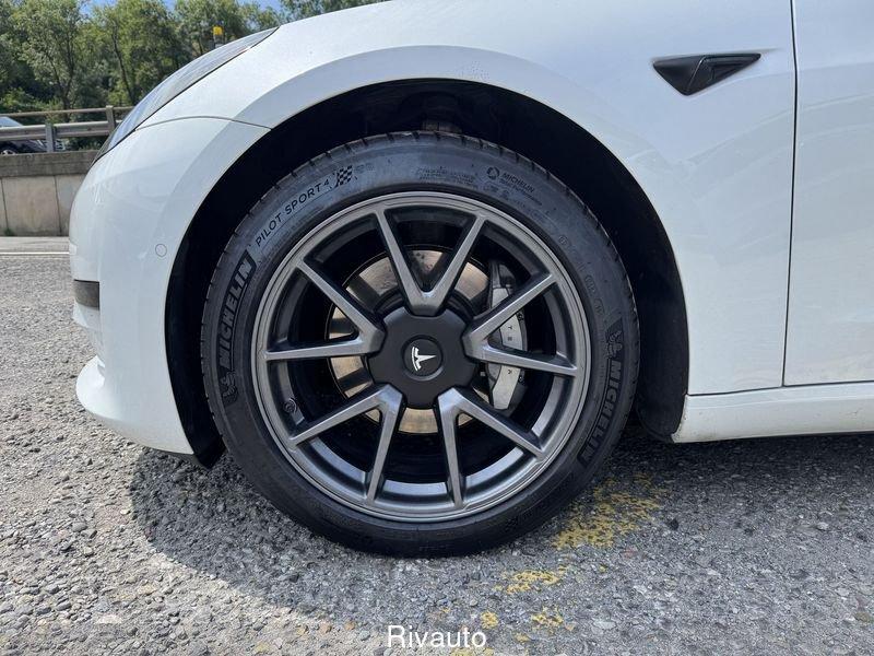 Tesla Model 3 RWD