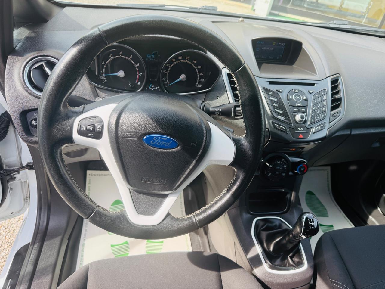 Ford Fiesta 1.2 B/GPL 82CV Black & White Edition