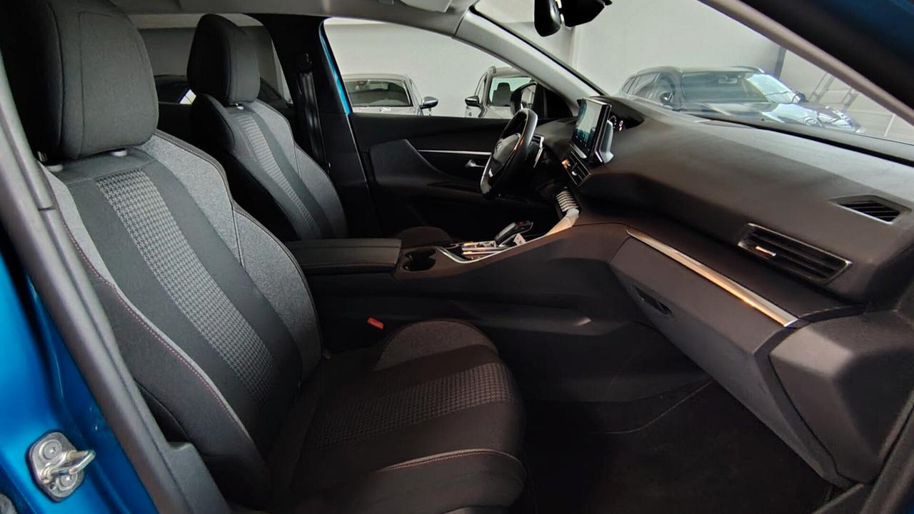Peugeot 3008 BLUEHDI ACTIVE 131CV - FULL LED, VIRTUAL COCKPIT, NEOPATENTATI