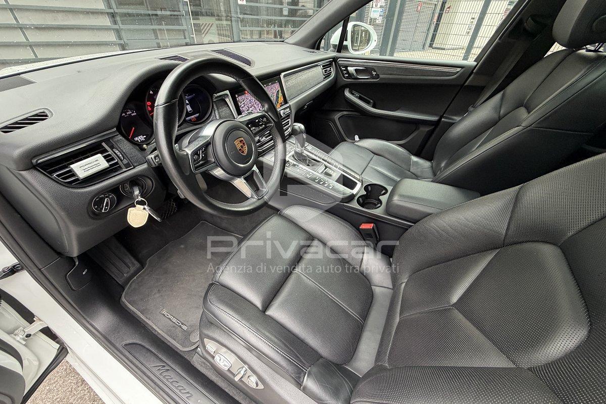 PORSCHE Macan 2.0