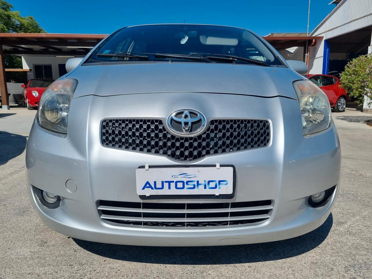 Toyota Yaris 1.4 D-4D 5 porte Sol