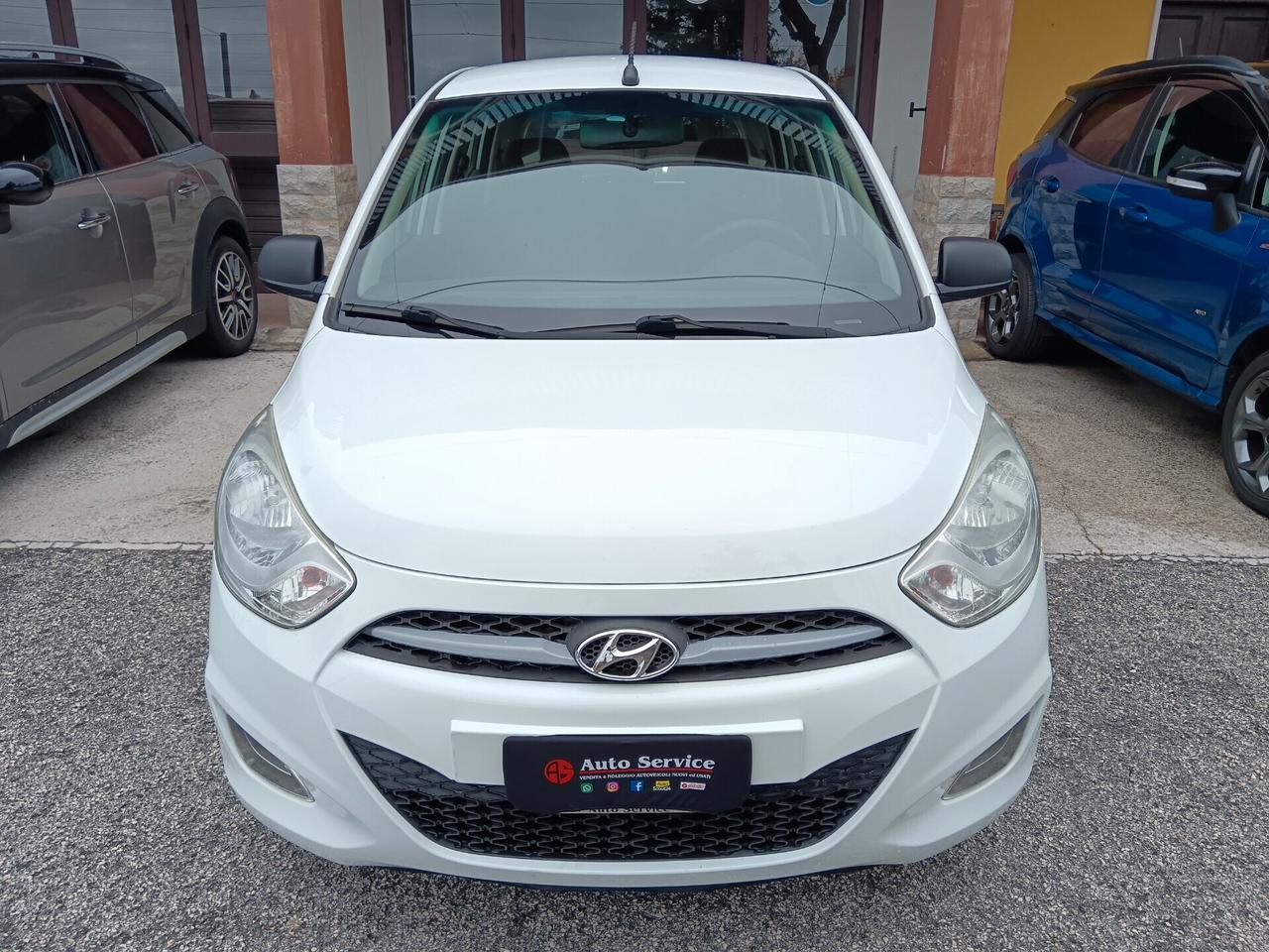 Hyundai i10 1.1 12V FIORUCCI RETROCAMERA