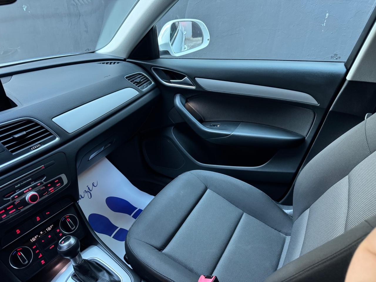 Audi Q3 2.0 TDI 120 CV Business Sport