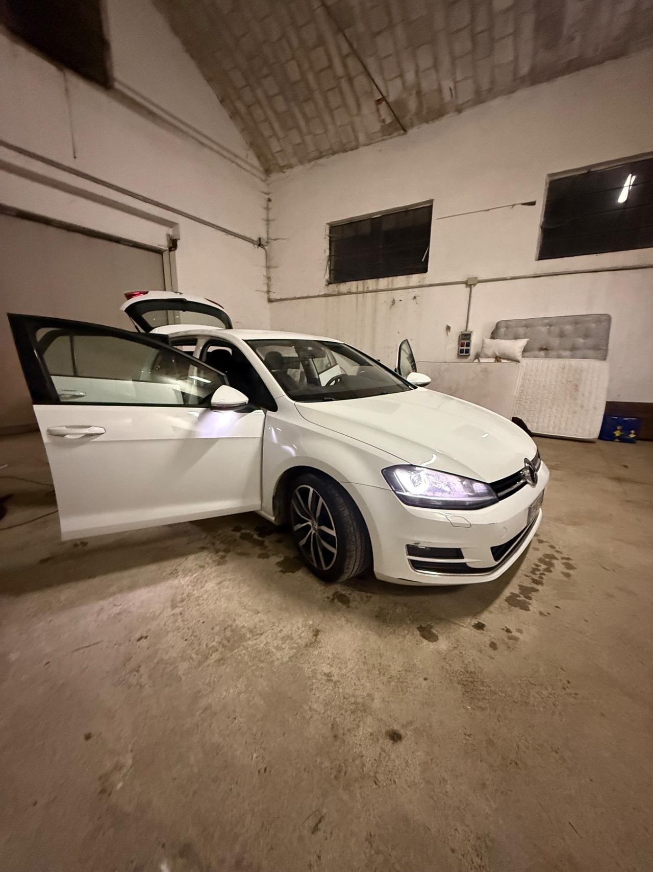 Volkswagen Golf 1.6 TDI 5p. Highline BlueMotion Technology