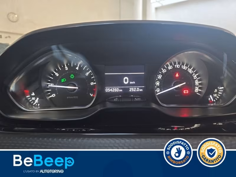 Peugeot 208 5P 1.2 PURETECH ALLURE S&S 82CV NEOPATENTATI