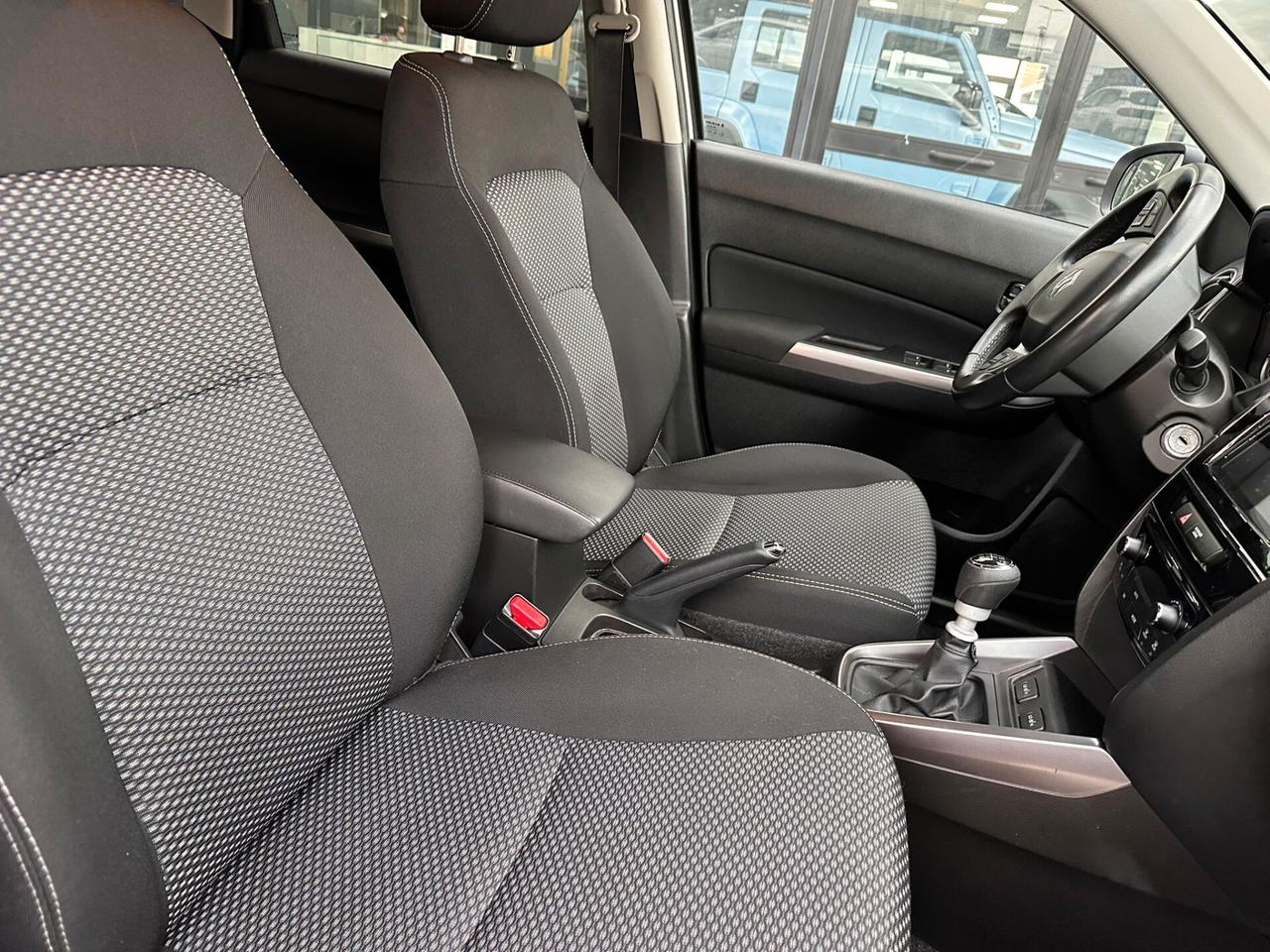 Suzuki Vitara 1.4 Hybrid Top