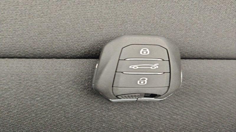 Jeep Avenger 1.2 Turbo 110 CV MHEV Summit VERNICE + TETTO