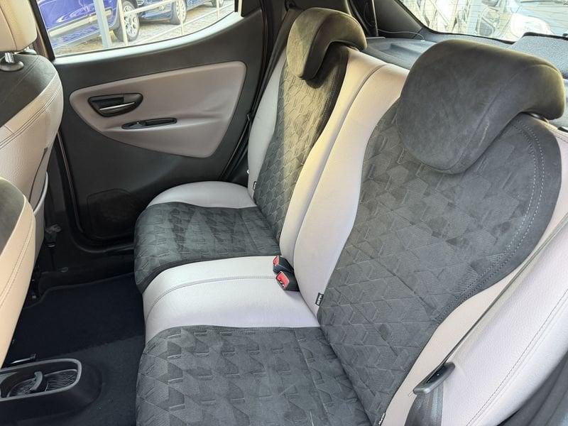 Lancia Ypsilon 5 Porte Ypsilon 1.2 8v Platinum 69cv E6
