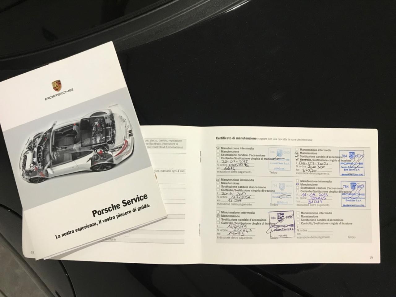 Porsche 911 3.8 Carrera 4S Coupé PDK