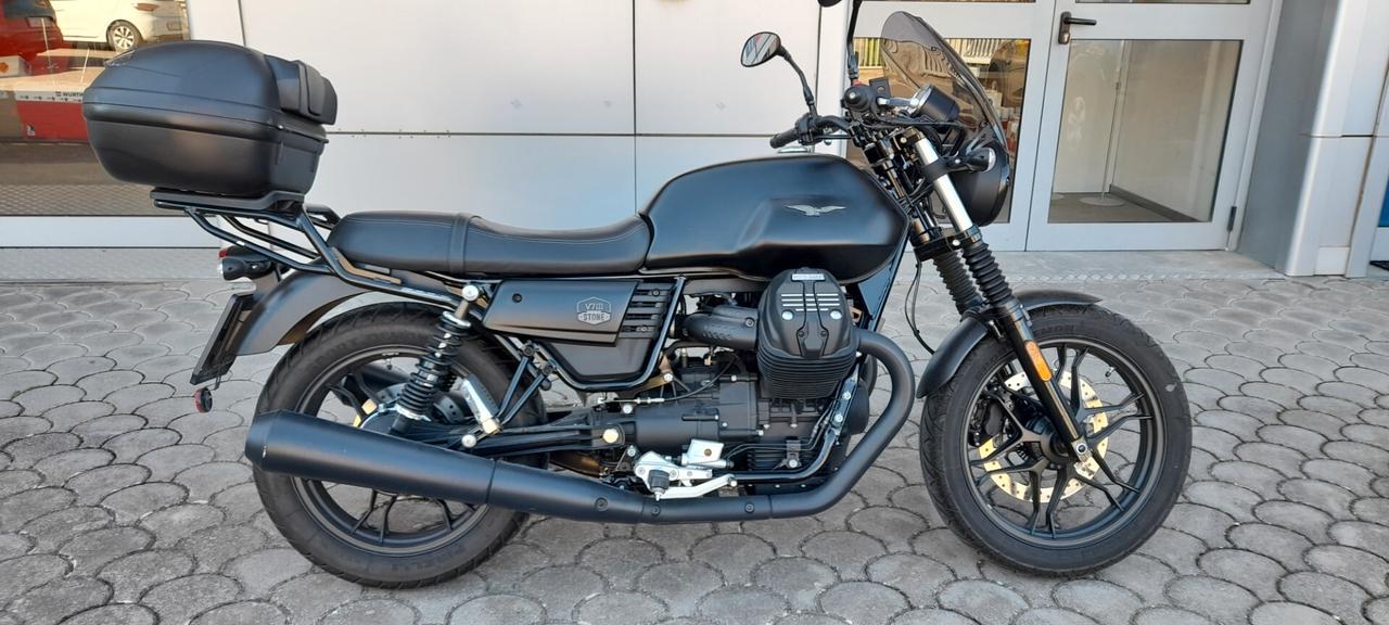 Moto Guzzi V7 III STONE