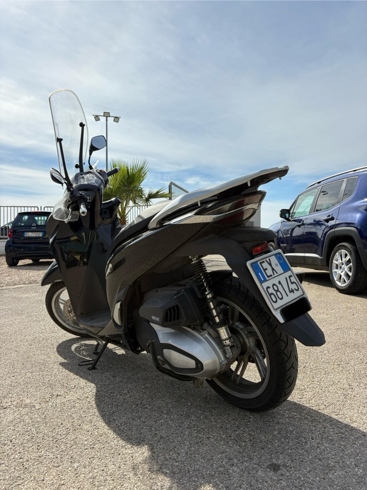 Honda SH 350