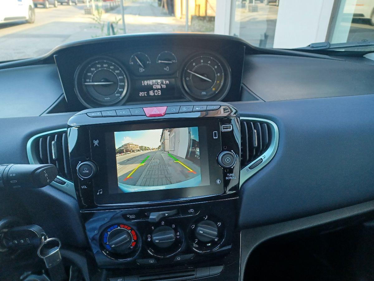 LANCIA - Ypsilon - 1.0 FireFly 5p.S&S Hyb. Platino