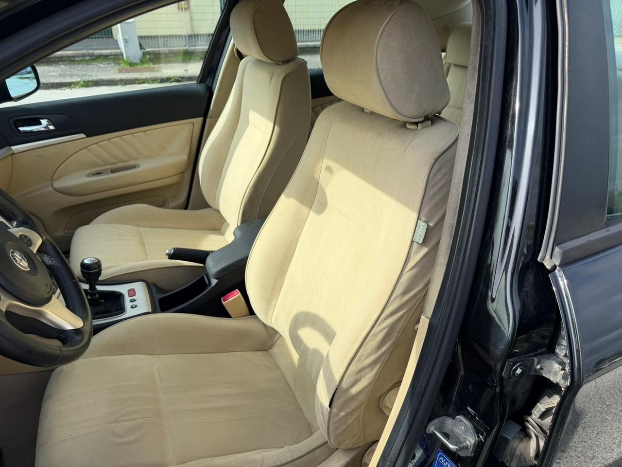 Alfa Romeo 159 1.9 JTDm Distinctive