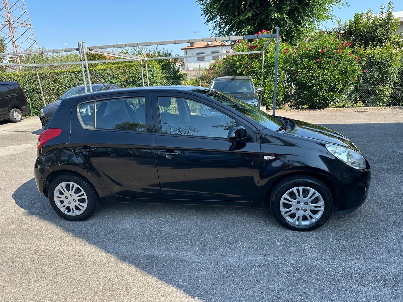 Hyundai i20 1.2 5p. Comfort - 2011 - Neopatentati