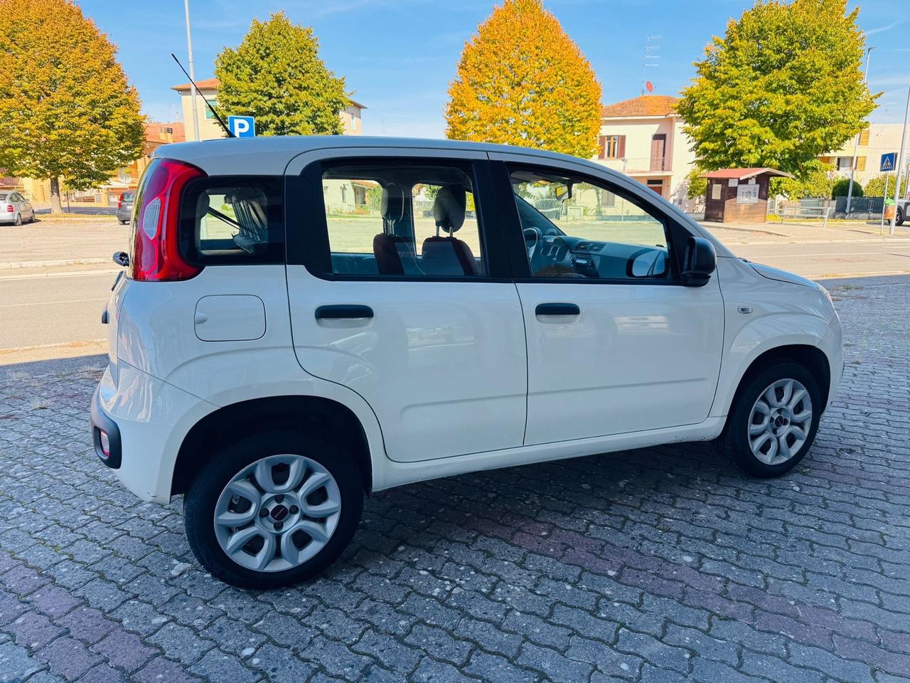 Fiat Panda 0.9 TwinAir Turbo Natural Power Lounge