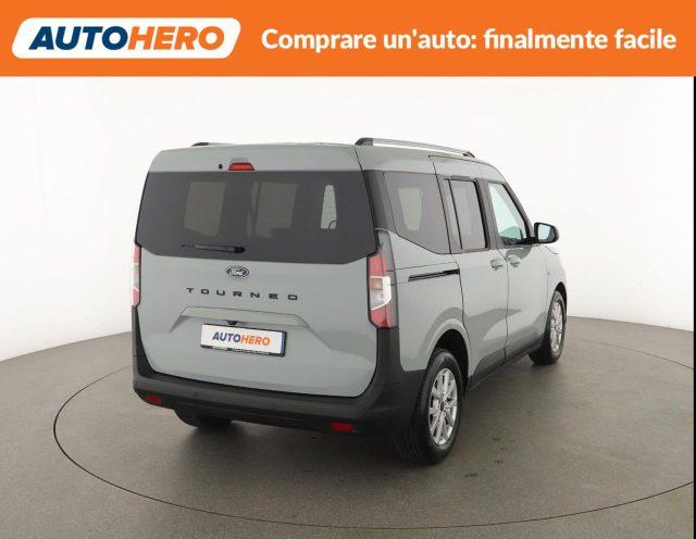 FORD Tourneo Courier 1.0 EcoBoost Titanium