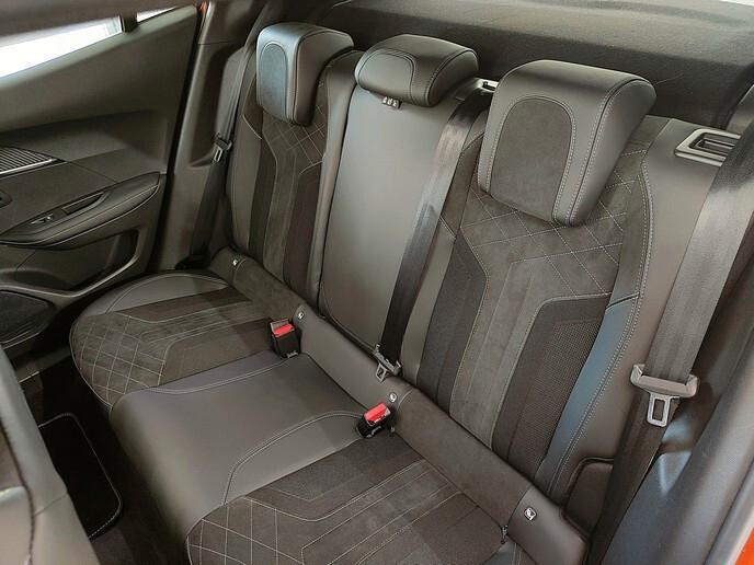 Peugeot 2008 BlueHDi 130 S&S EAT8 GT TETTO APRIBILE