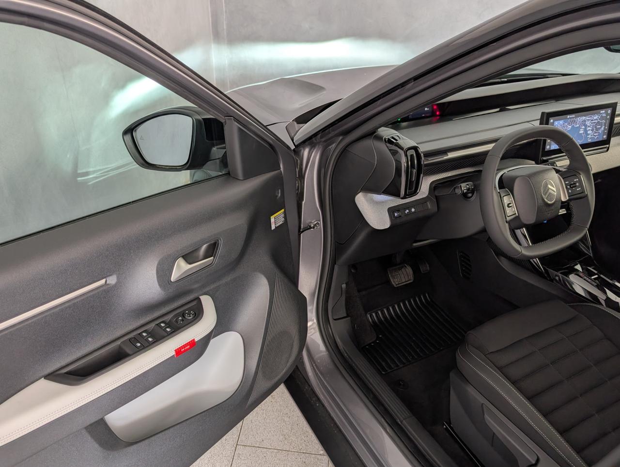 Citroen 1.2 Hybrid 145cv edcs6 Max