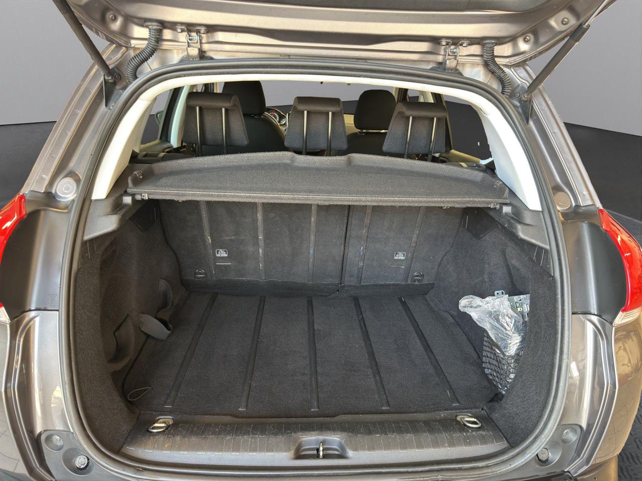 Peugeot 2008 1.6 e-hdi 8v Urban Cross s&s 92cv