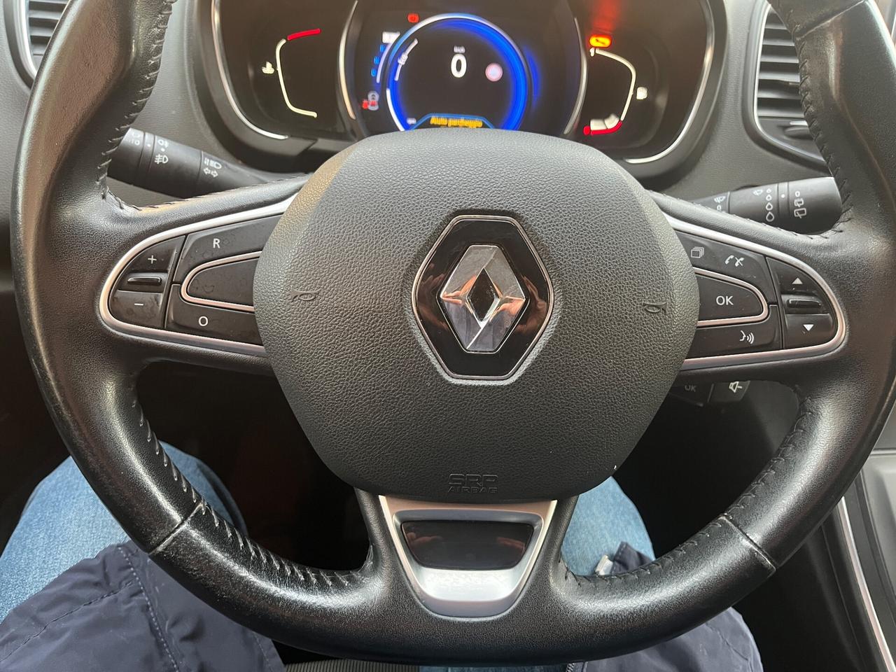 Renault Scenic Scénic dCi 8V 110 CV EDC Energy Bose
