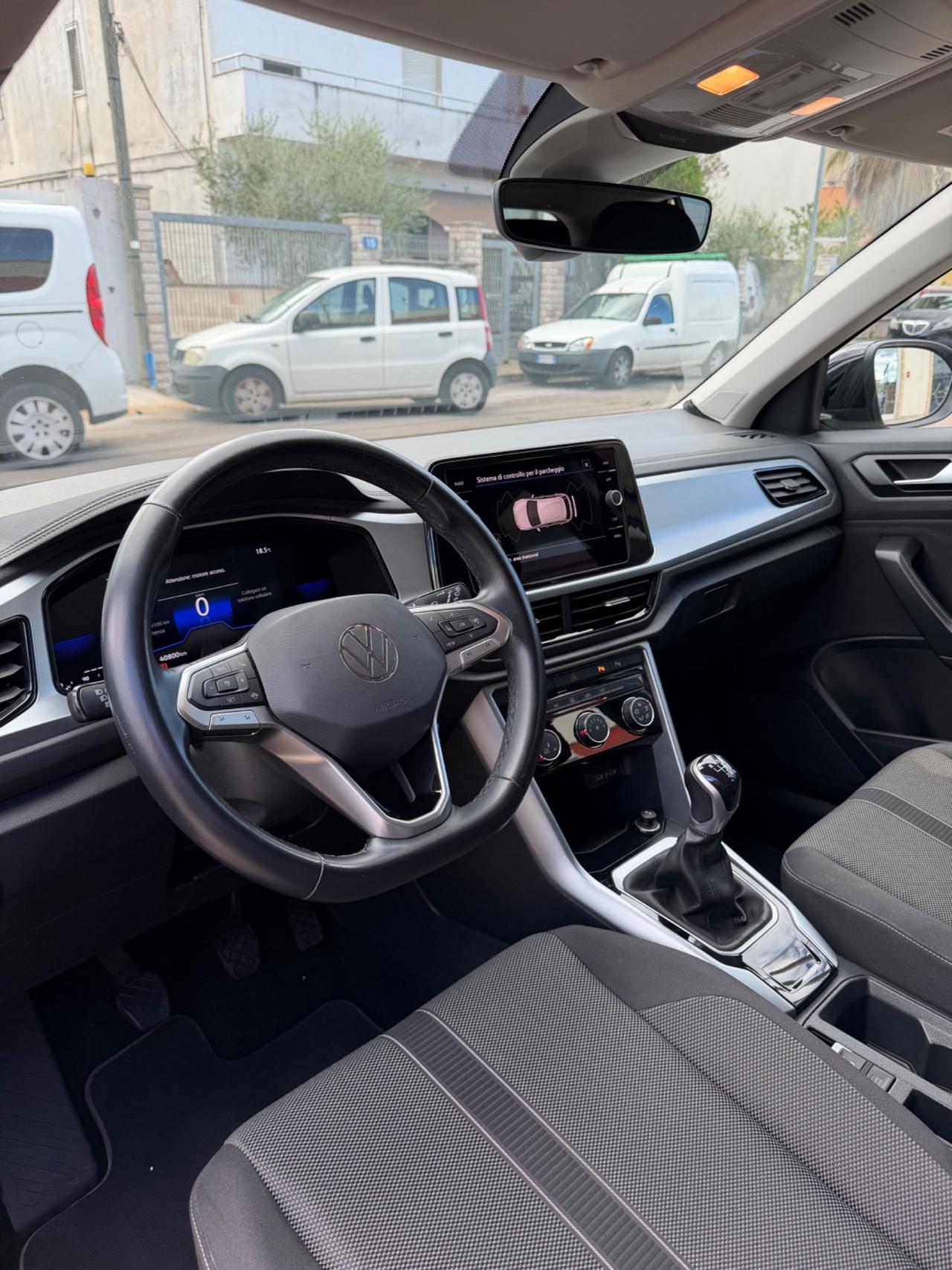 Volkswagen T-Roc 1.0 110 cv TSI Style-2023/LED