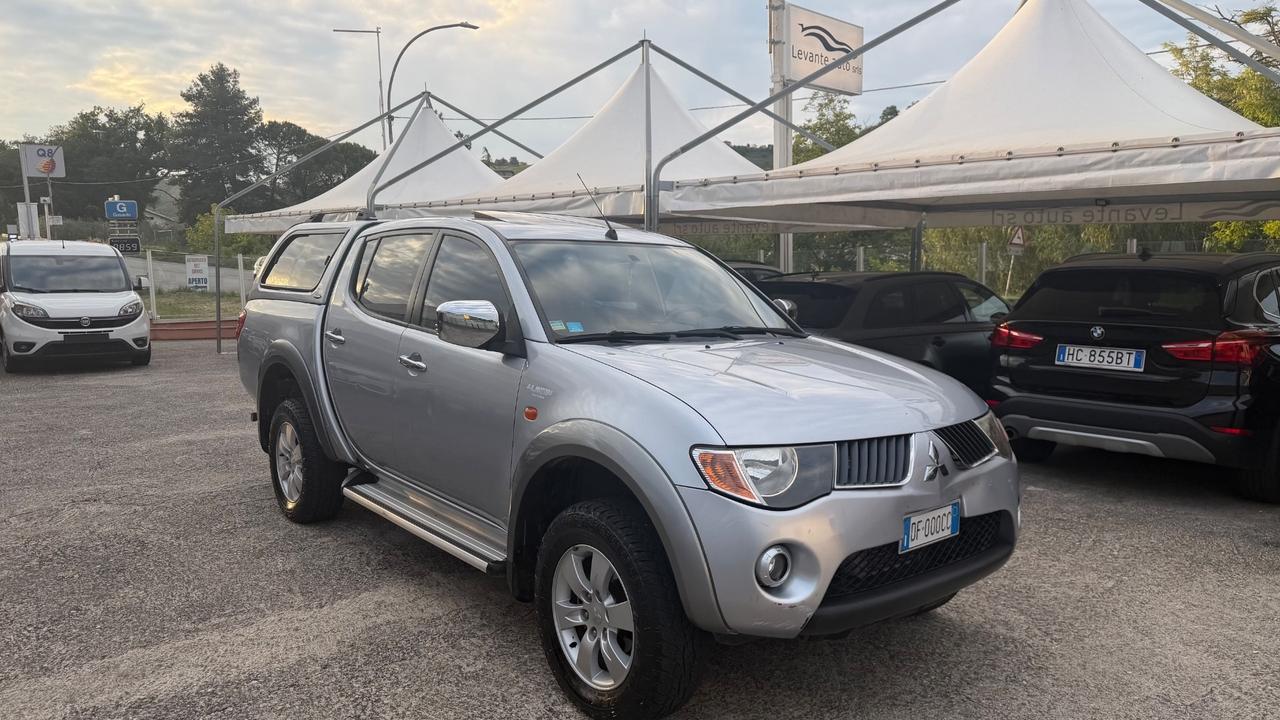 Mitsubishi L200 2.5 DI-D/136CV Double Cab Intense