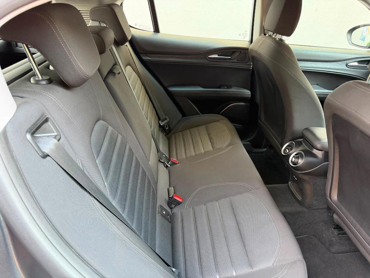 Alfa Romeo Stelvio 2.2 Turbodiesel 190 CV AT8 Q4 Business