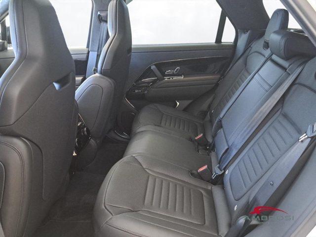 LAND ROVER Range Rover Sport 4.4 V8 P635 SV