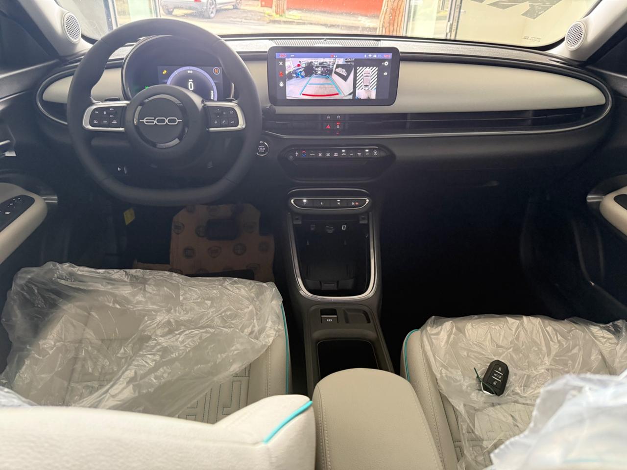 Fiat 600 Hybrid 145 CV DCT MHEV La Prima