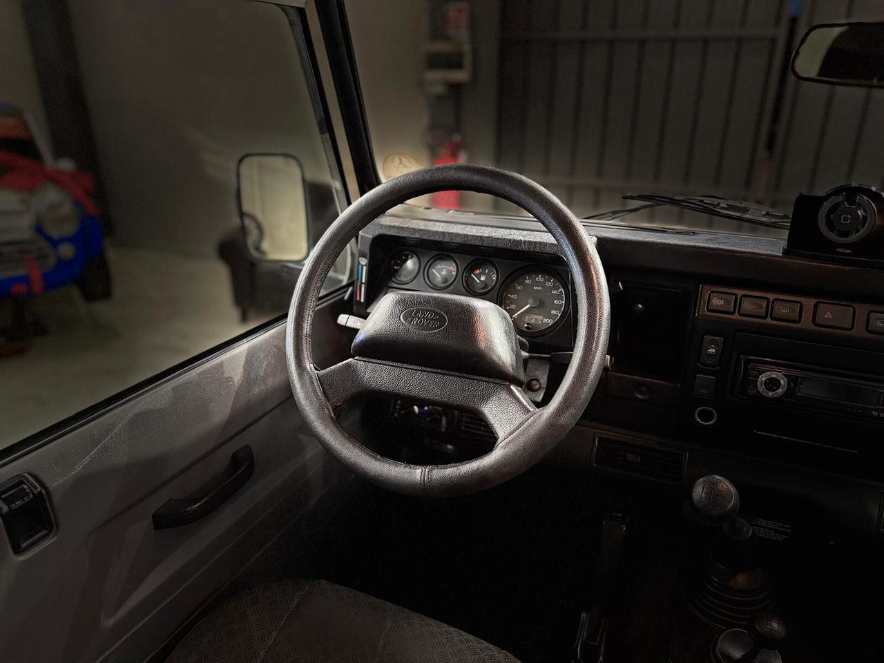 Land Rover Defender 90 2.5 Td5 Station Wagon S