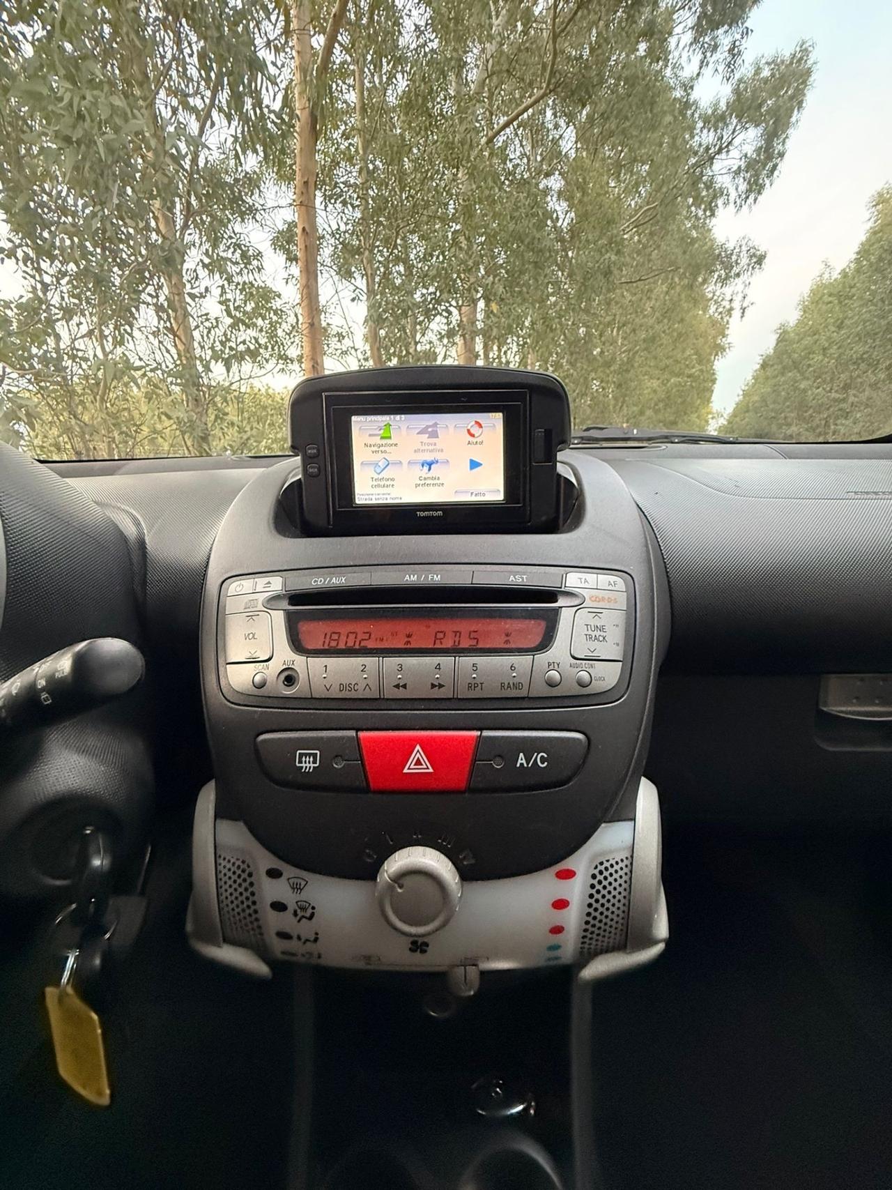 Toyota Aygo 1.0 12V VVT-i 5 porte Active Connect