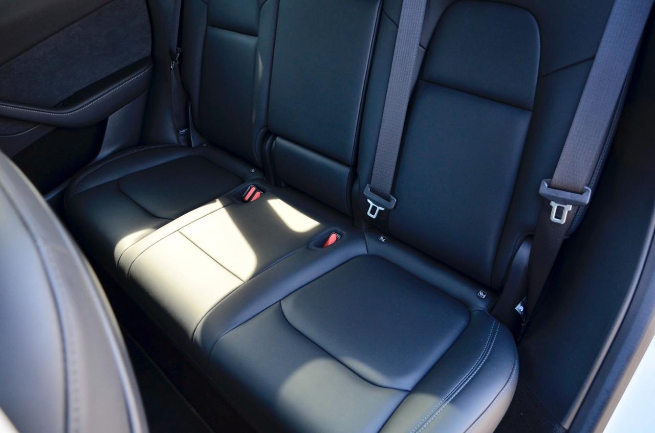 TESLA MODEL Y LONG RANGE DUAL MOTOR AWD, UNICOPROPRIETARIO, AUTOPILOT AVANZATO, PERMUTE