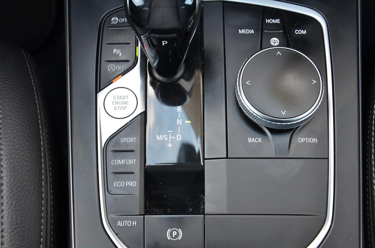 Bmw 116d 5p. SportLine